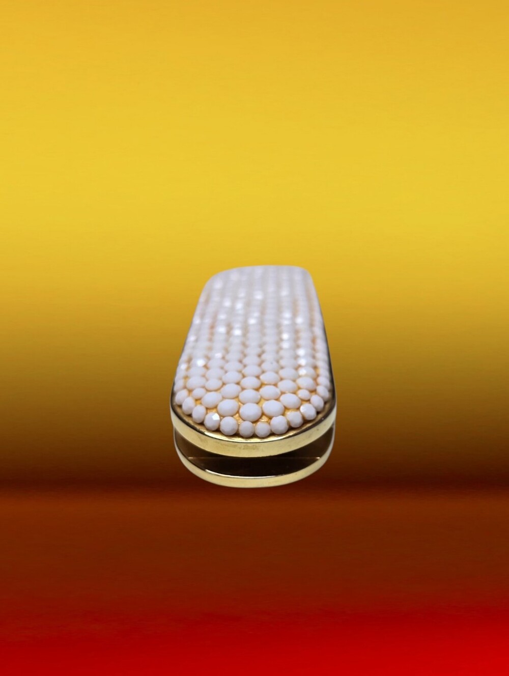 🌟 Judith Leiber Vintage Gold White Glass Crystals Belt Buckle - Picture 3 of 8